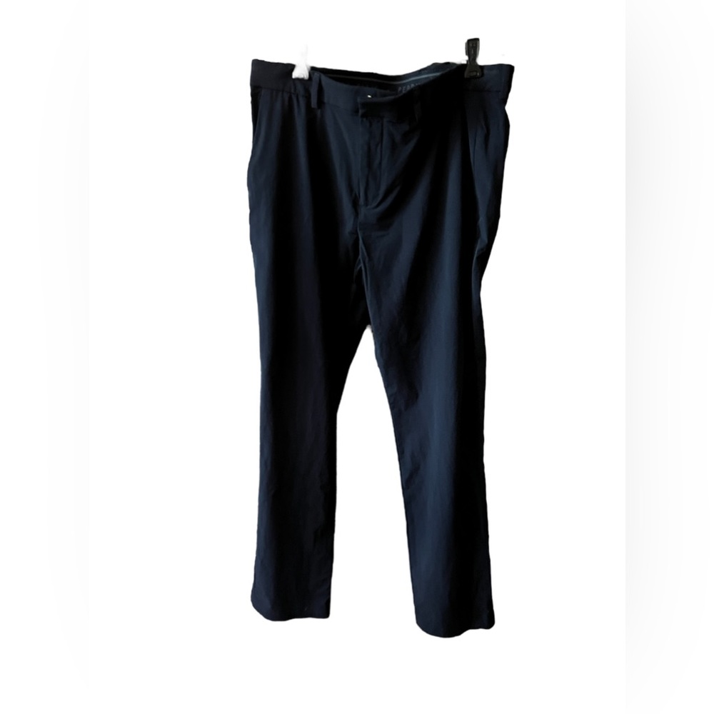 Perry Ellis Slim Fit Nylon Pants size 32 x 32